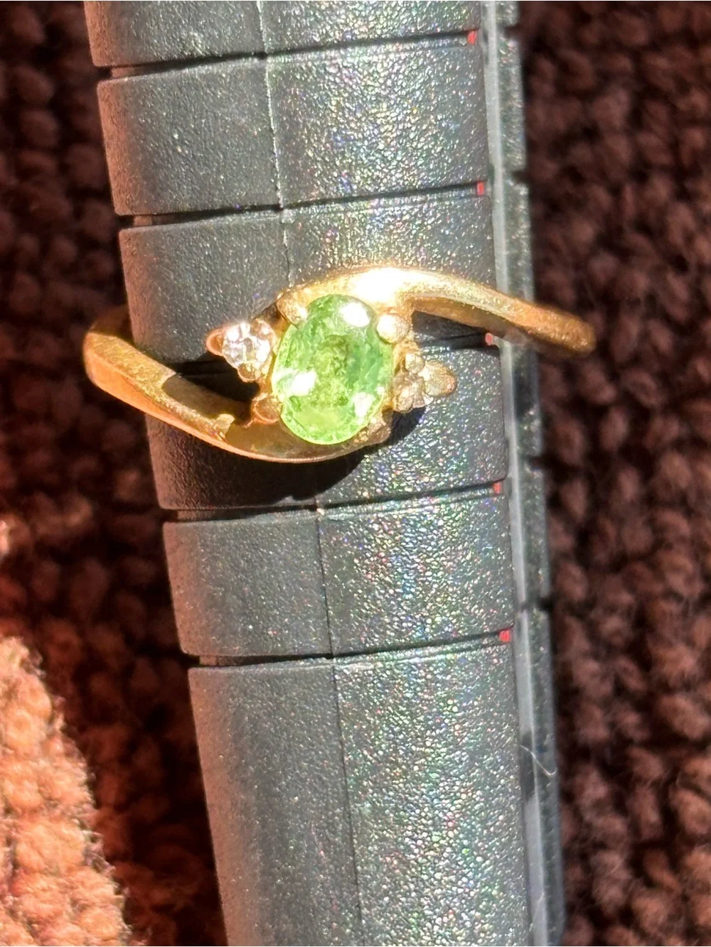 Girl’s 14K Green Gemstone Twist Ring - girl’s birthstone ring. Size 2.5